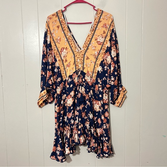 Aakaa Floral Dolman Sleeve Tie Front Waist Border Print Dress Size M - Picture 2 of 9